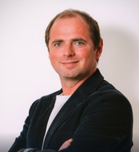 Retrato de César Borja, analista independente